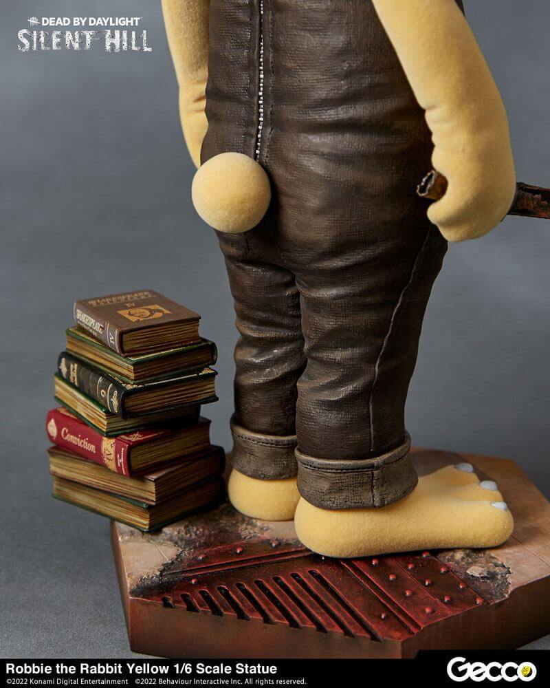 Dead By Daylight - Silent Hill Chapter Statue 1/6 Robbie the Rabbit Yellow Version 34cm - Scale Statue - Gecco - Hobby Figures UK