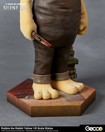 Dead By Daylight - Silent Hill Chapter Statue 1/6 Robbie the Rabbit Yellow Version 34cm - Scale Statue - Gecco - Hobby Figures UK