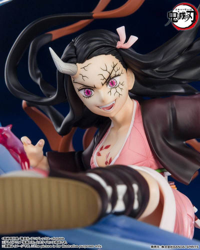 Demon Slayer: Kimetsu no Yaiba FiguartsZERO PVC Statue Nezuko Kamado Demon Form Advancing Ver. 20cm - Scale Statue - Bandai Tamashii Nations - Hobby Figures UK