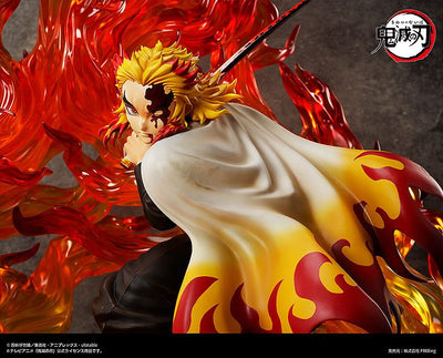 Demon Slayer: Kimetsu no Yaiba Statue 1/4 Kyojuro Rengoku Complete Edition 72cm - Scale Statue - FREEing - Hobby Figures UK