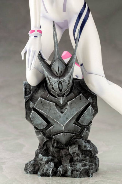 Evangelion 4 PVC Statue 1/6 Mari Makinami Illustrious White Plugsuit Ver. 24cm - Scale Statue - Kotobukiya - Hobby Figures UK