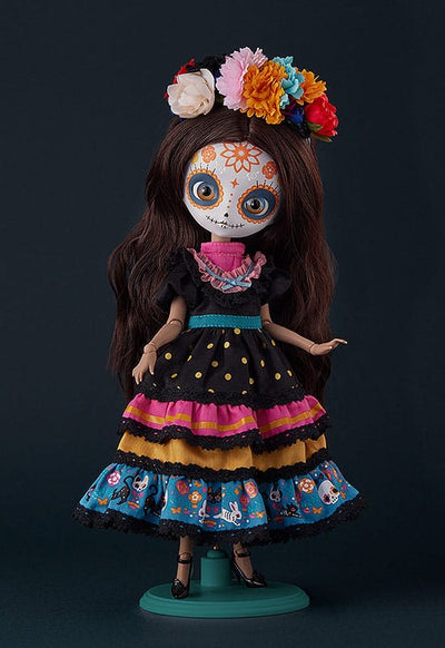 Harmonia Bloom Seasonal Doll Figures Outfit Set: Gabriela (Black) - Action Figures - Good Smile Company - Hobby Figures UK