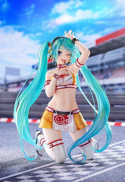 Hatsune Miku GT Project PVC Statue 1/7 Racing Miku 2010 Ver. Art by Kentaro Yabuki 18cm - Scale Statue - Max Factory - Hobby Figures UK