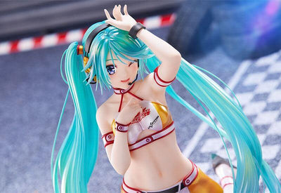 Hatsune Miku GT Project PVC Statue 1/7 Racing Miku 2010 Ver. Art by Kentaro Yabuki 18cm - Scale Statue - Max Factory - Hobby Figures UK