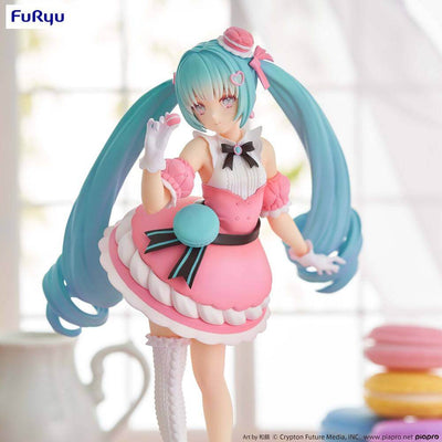 Hatsune Miku Exceed Creative PVC Statue Hatsune Miku Sweet Sweets Series Macaroon 21cm - Scale Statue - Furyu - Hobby Figures UK