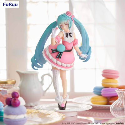 Hatsune Miku Exceed Creative PVC Statue Hatsune Miku Sweet Sweets Series Macaroon 21cm - Scale Statue - Furyu - Hobby Figures UK