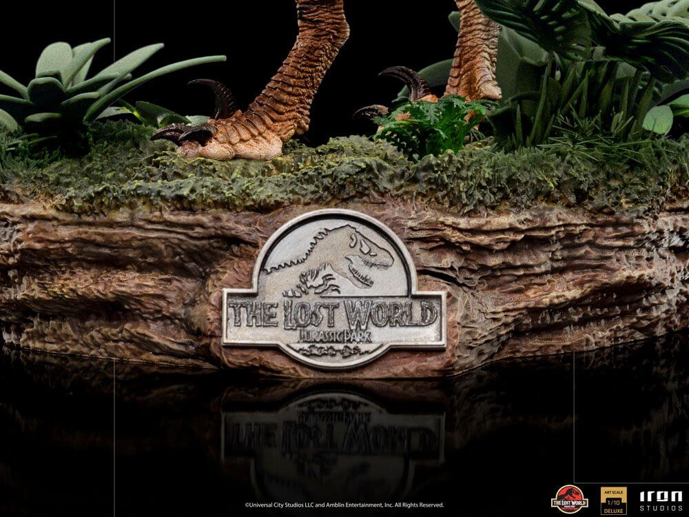 Jurassic World The Lost World Deluxe Art Scale Statue 1/10 Velociraptor 18cm - Scale Statue - Iron Studios - Hobby Figures UK