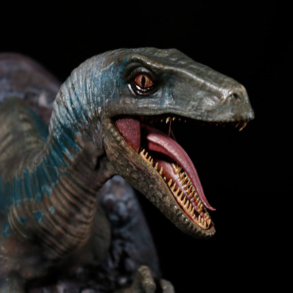 Jurassic World Bust Blue Limited Edition 15cm - Scale Statue - FaNaTtik - Hobby Figures UK