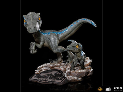 Jurassic World Dominion Mini Co. PVC Figure Blue and Beta 13cm - Mini Figures - Iron Studios - Hobby Figures UK