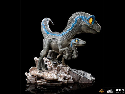 Jurassic World Dominion Mini Co. PVC Figure Blue and Beta 13cm - Mini Figures - Iron Studios - Hobby Figures UK