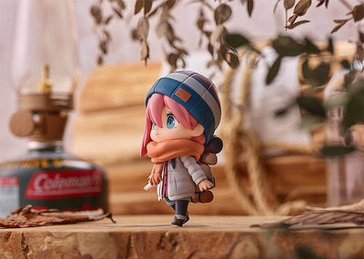 Laid-Back Camp Nendoroid Action Figure Nadeshiko Kagamihara: Solo Camp Ver. 10cm - Mini Figures - Max Factory - Hobby Figures UK