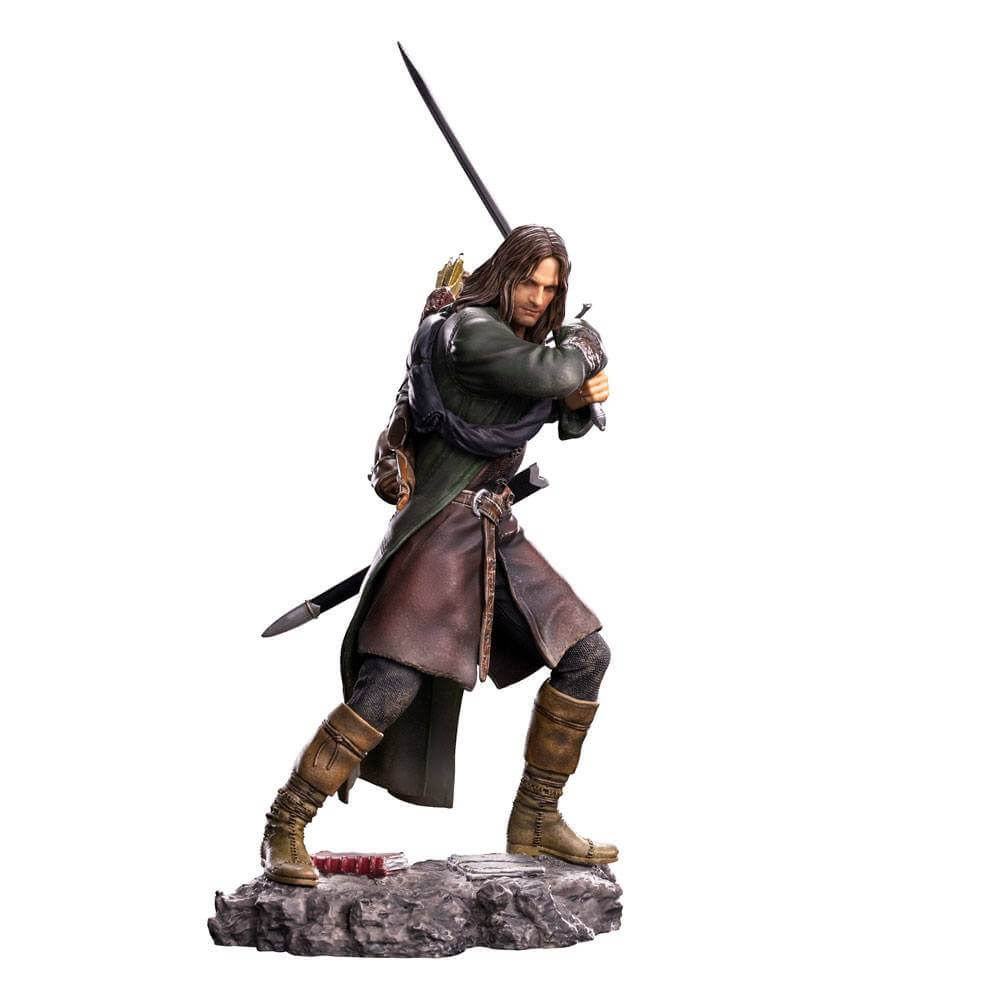 Lord Of The Rings BDS Art Scale Statue 1/10 Aragorn 24cm - Scale Statue - Iron Studios - Hobby Figures UK