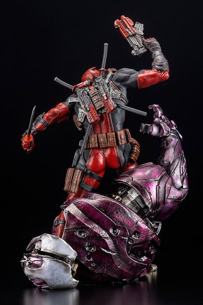 Marvel Fine Art Signature Series featuring the Kucharek Brothers Statue 1/6 Deadpool 36cm - Scale Statue - Kotobukiya - Hobby Figures UK
