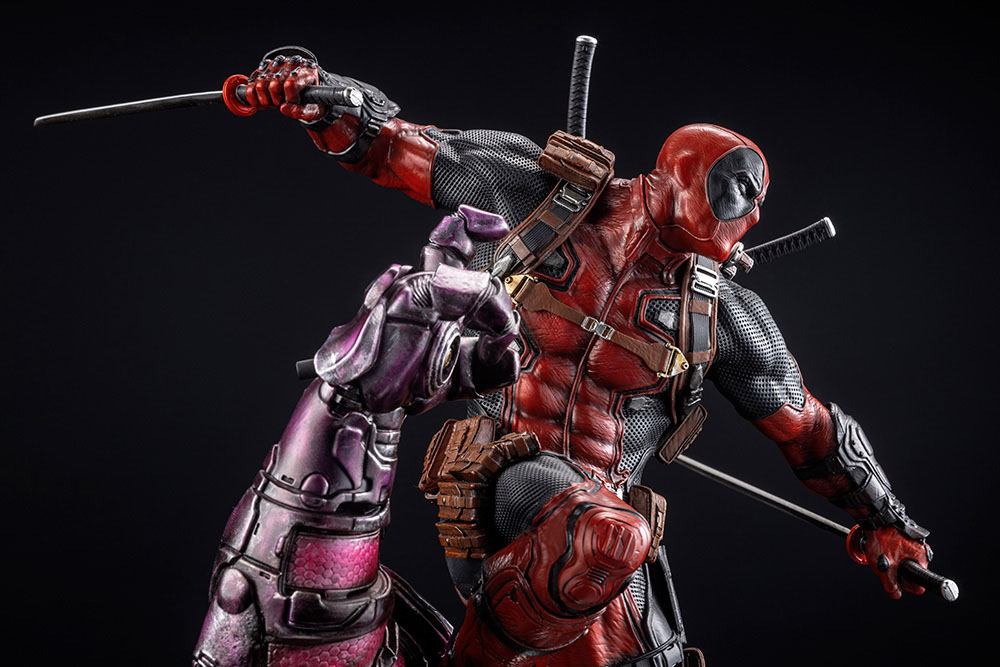 Marvel Fine Art Signature Series featuring the Kucharek Brothers Statue 1/6 Deadpool 36cm - Scale Statue - Kotobukiya - Hobby Figures UK