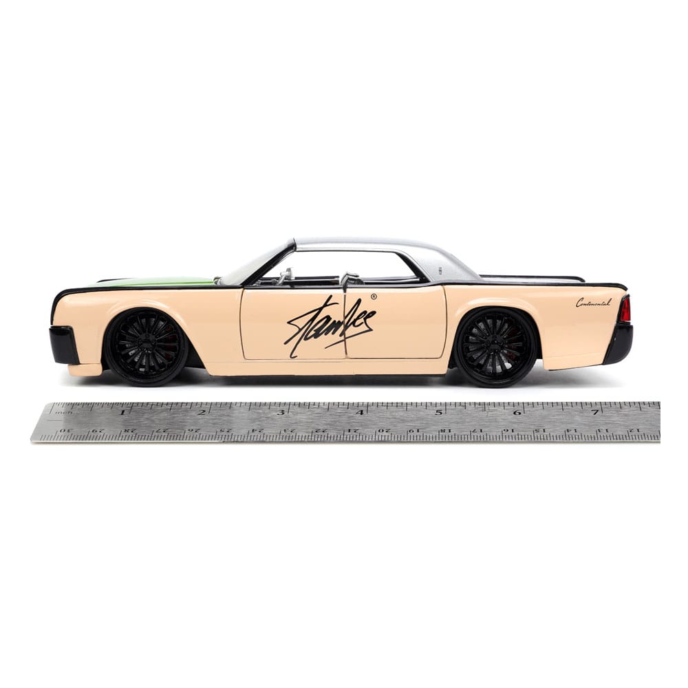 Marvel Hollywood Rides Diecast Model 1/24 1963 Lincoln Continental with Stan Lee Figure - Action Figures - Jada Toys - Hobby Figures UK