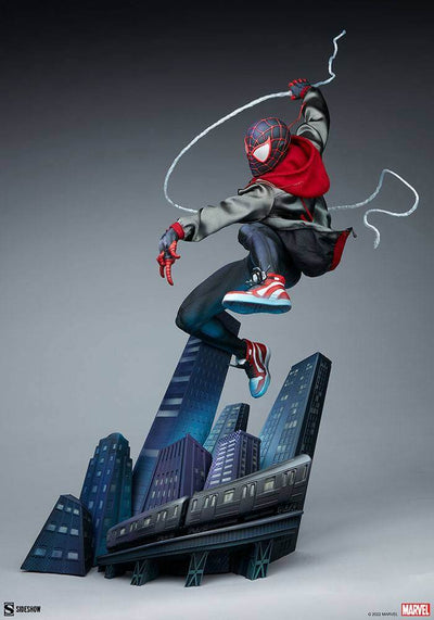 Marvel Premium Format Statue Miles Morales 60cm - Scale Statue - Sideshow Collectibles - Hobby Figures UK