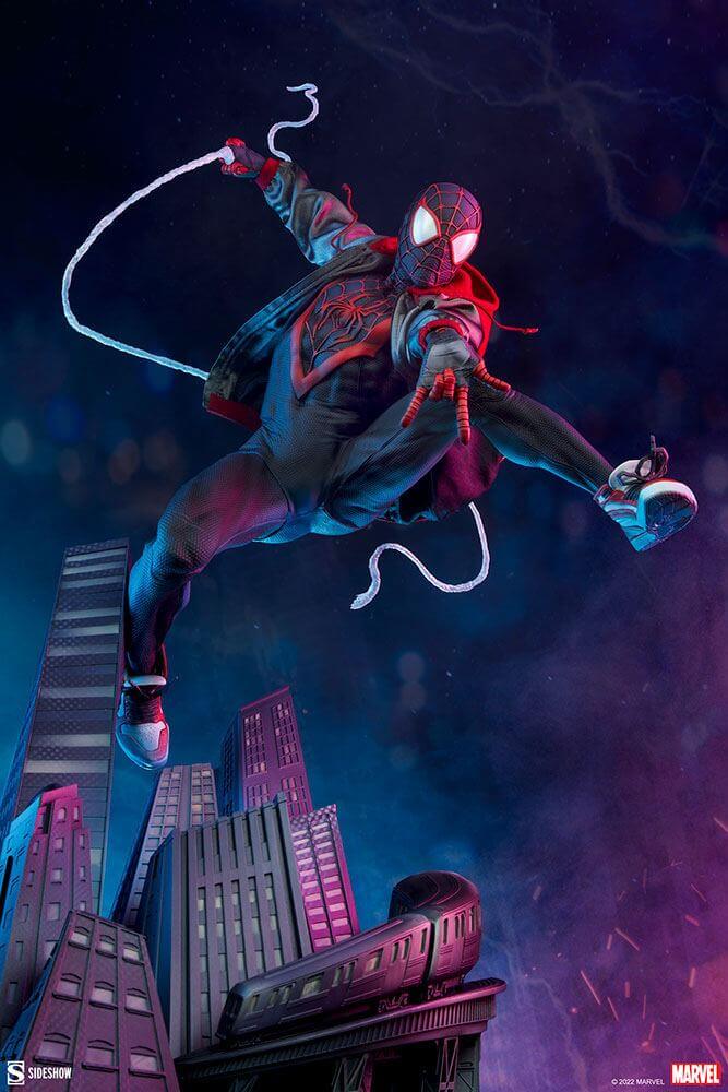 Marvel Premium Format Statue Miles Morales 60cm - Scale Statue - Sideshow Collectibles - Hobby Figures UK