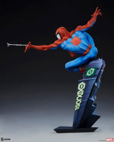 Marvel Premium Format Statue Spider-Man 55cm - Scale Statue - Sideshow Collectibles - Hobby Figures UK