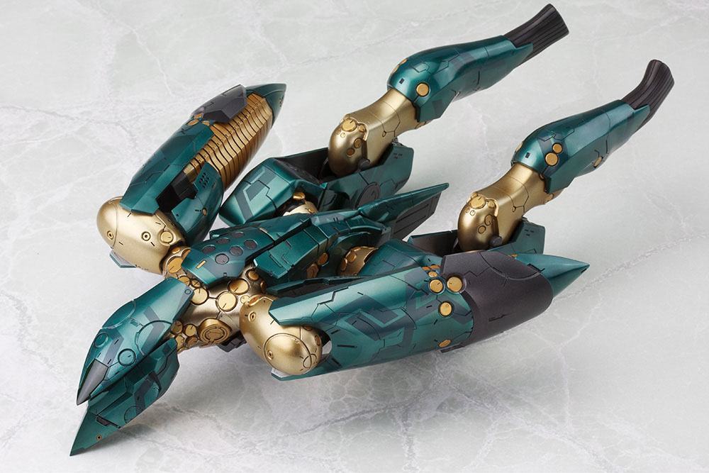 Metal Gear Solid 4 Plastic Model Kit 1/100 Metal Gear Ray 21cm - Model Kit - Kotobukiya - Hobby Figures UK