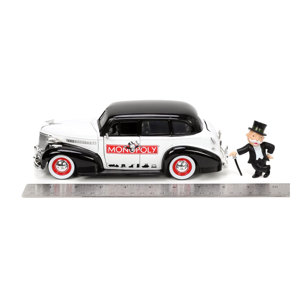 Monopoly Hollywood Rides Diecast Model 1/24 1939 Chevrolet Master Deluxe with Monopoly Figure - Action Figures - Jada Toys - Hobby Figures UK