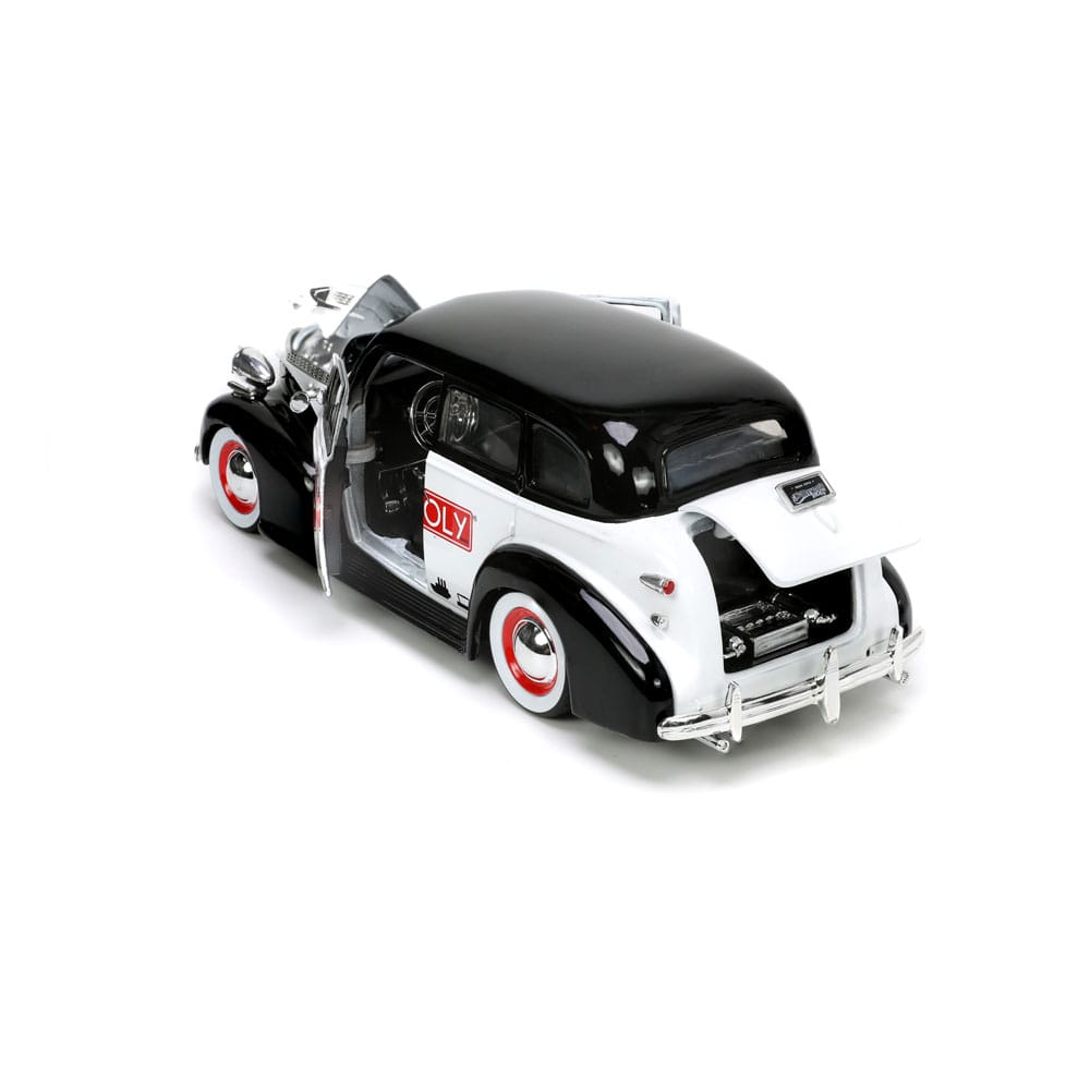 Monopoly Hollywood Rides Diecast Model 1/24 1939 Chevrolet Master Deluxe with Monopoly Figure - Action Figures - Jada Toys - Hobby Figures UK