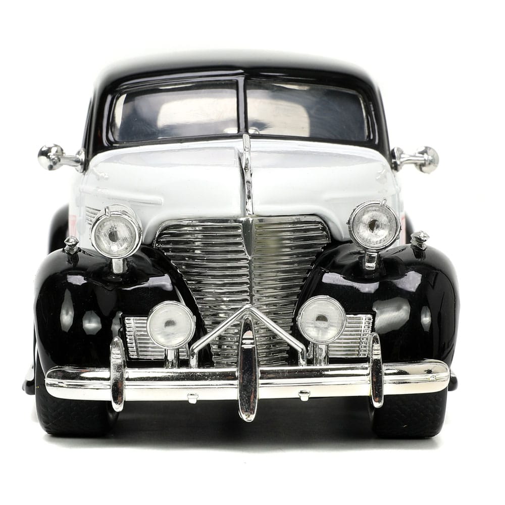 Monopoly Hollywood Rides Diecast Model 1/24 1939 Chevrolet Master Deluxe with Monopoly Figure - Action Figures - Jada Toys - Hobby Figures UK
