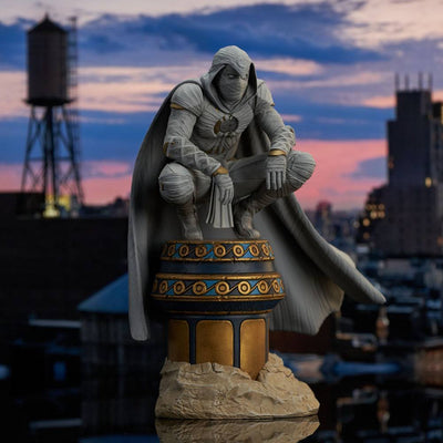 Moon Knight Marvel TV Gallery PVC Statue Moon Knight 25cm - Scale Statue - Diamond Select - Hobby Figures UK