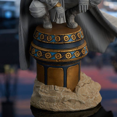 Moon Knight Marvel TV Gallery PVC Statue Moon Knight 25cm - Scale Statue - Diamond Select - Hobby Figures UK
