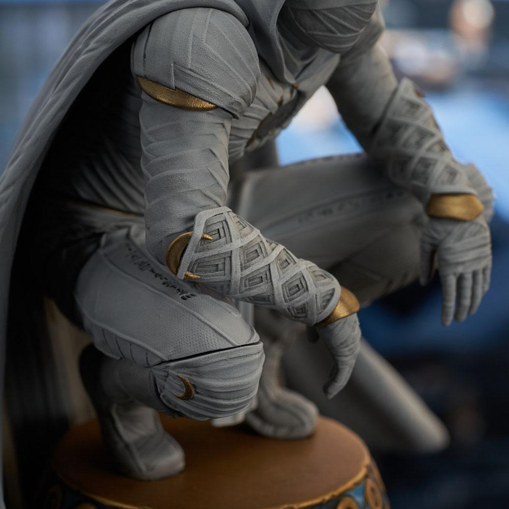 Moon Knight Marvel TV Gallery PVC Statue Moon Knight 25cm - Scale Statue - Diamond Select - Hobby Figures UK