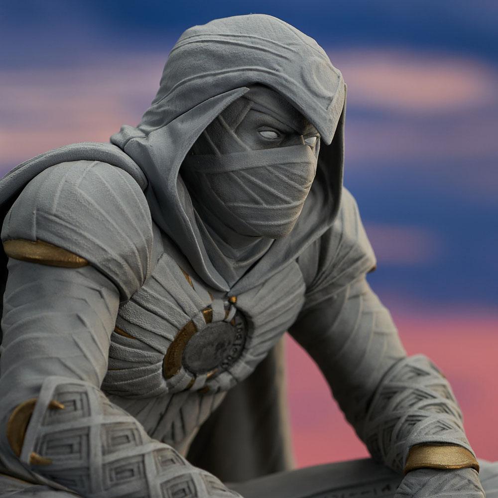 Moon Knight Marvel TV Gallery PVC Statue Moon Knight 25cm - Scale Statue - Diamond Select - Hobby Figures UK