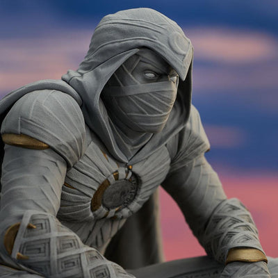 Moon Knight Marvel TV Gallery PVC Statue Moon Knight 25cm - Scale Statue - Diamond Select - Hobby Figures UK