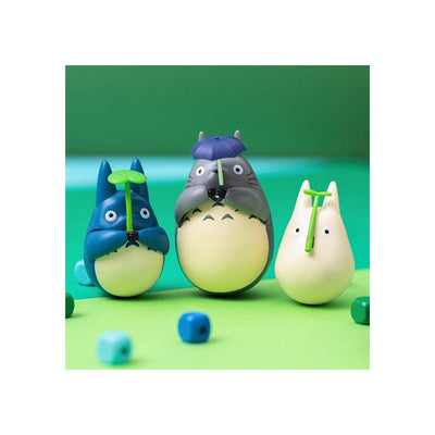 My Neighbor Totoro Round Bottomed Figurine Small Totoro with leaf 5cm - Scale Statue - Semic - Hobby Figures UK