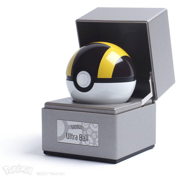 Pokémon Diecast Replica Ultra Ball - Scale Statue - Wand Company - Hobby Figures UK