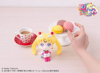 Pretty Guardian Sailor Moon Look Up PVC Statue Super Sailor Moon 11cm - Mini Figures - Megahouse - Hobby Figures UK