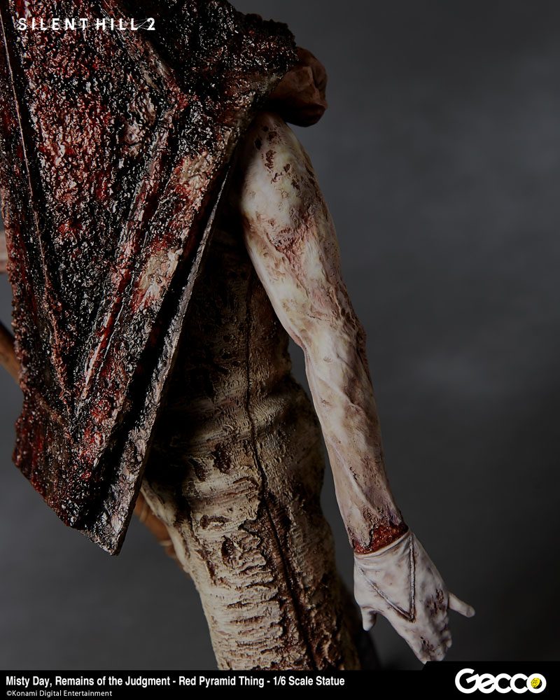 Silent Hill 2 Statue 1/6 Misty Day, Remains of Judgement - Red Pyramid Thing 34cm - Scale Statue - Gecco - Hobby Figures UK
