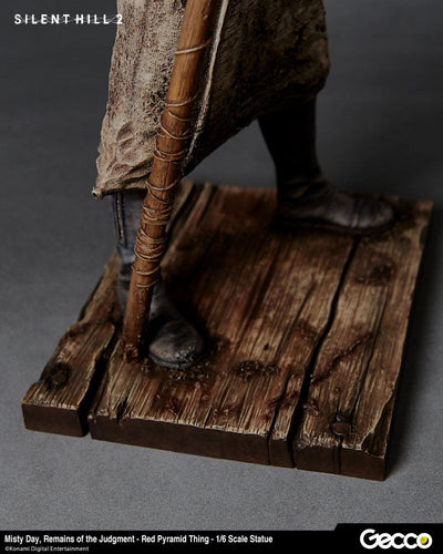 Silent Hill 2 Statue 1/6 Misty Day, Remains of Judgement - Red Pyramid Thing 34cm - Scale Statue - Gecco - Hobby Figures UK