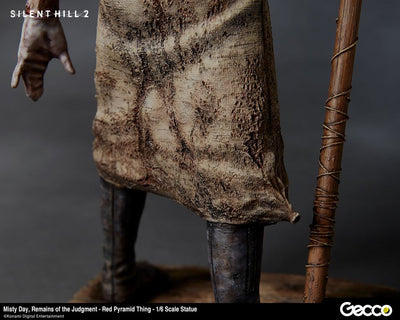 Silent Hill 2 Statue 1/6 Misty Day, Remains of Judgement - Red Pyramid Thing 34cm - Scale Statue - Gecco - Hobby Figures UK