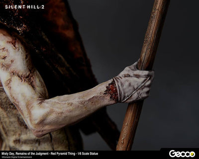 Silent Hill 2 Statue 1/6 Misty Day, Remains of Judgement - Red Pyramid Thing 34cm - Scale Statue - Gecco - Hobby Figures UK