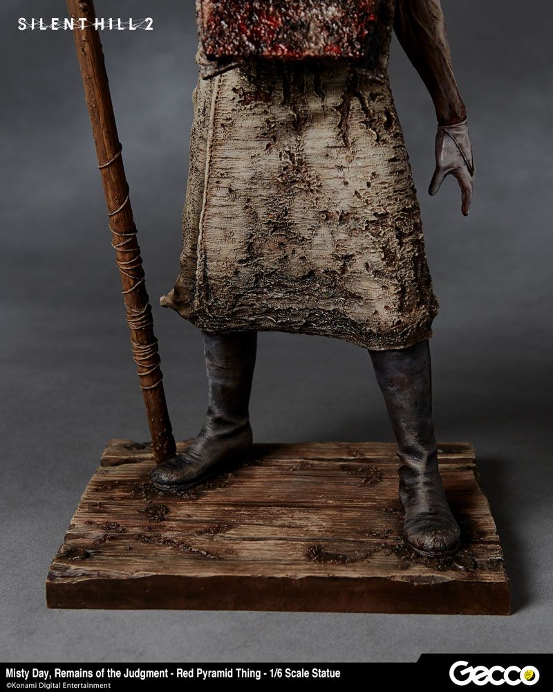 Silent Hill 2 Statue 1/6 Misty Day, Remains of Judgement - Red Pyramid Thing 34cm - Scale Statue - Gecco - Hobby Figures UK