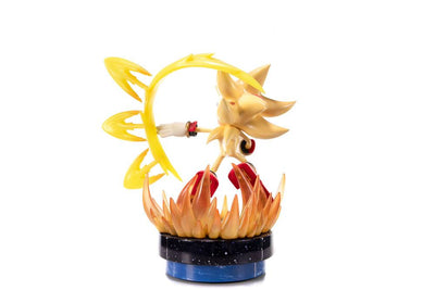Sonic the Hedgehog Statue Super Shadow 50cm - Scale Statue - First 4 Figures - Hobby Figures UK