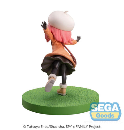 Spy x Family Luminasta PVC Statue Anya Forger Family Ooting 12cm - Scale Statue - Sega - Hobby Figures UK