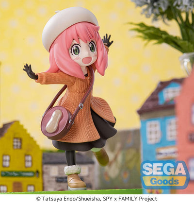 Spy x Family Luminasta PVC Statue Anya Forger Family Ooting 12cm - Scale Statue - Sega - Hobby Figures UK