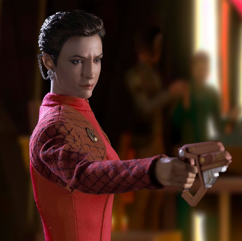 Star Trek: Deep Space Nine Action Figure 1/6 Kira Nerys 28cm - Action Figures - EXO-6 - Hobby Figures UK