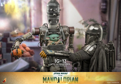 Star Wars: The Mandalorian Action Figure 1/6 IG-12 with accessories 36cm - Action Figures - Hot Toys - Hobby Figures UK