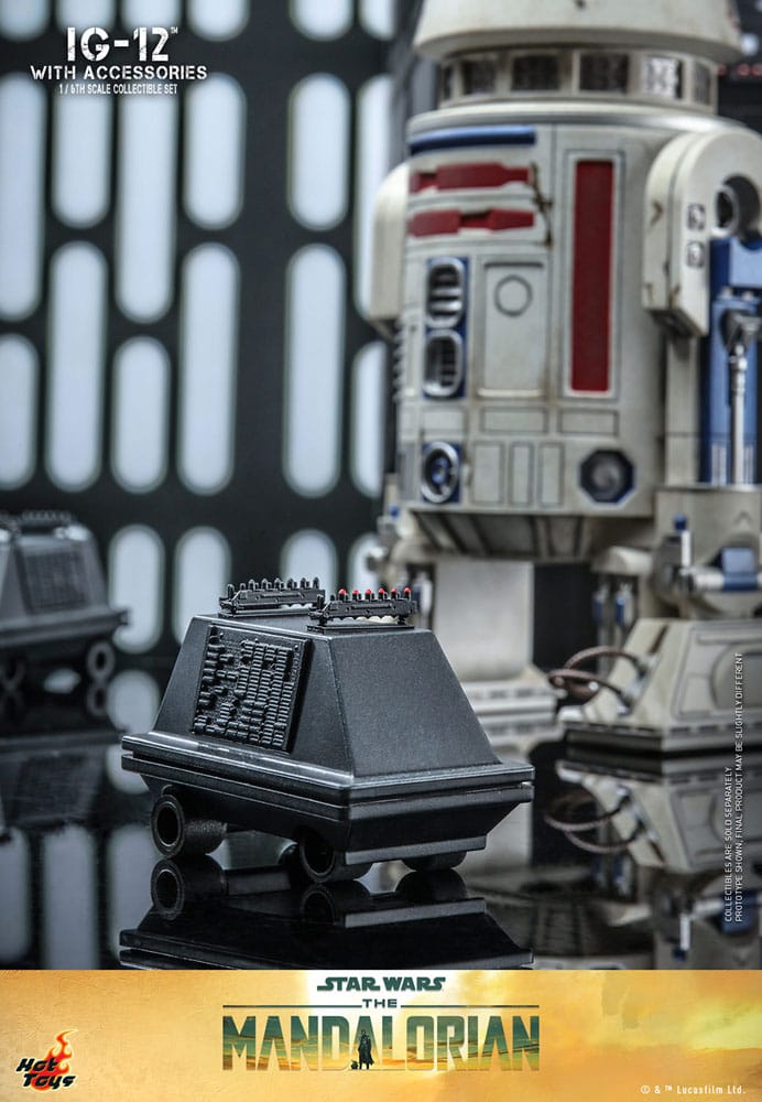 Star Wars: The Mandalorian Action Figure 1/6 IG-12 with accessories 36cm - Action Figures - Hot Toys - Hobby Figures UK