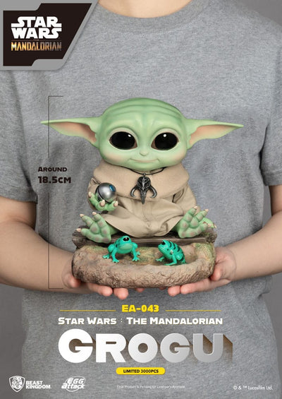 Star Wars: The Mandalorian Egg Attack Statue Grogu 18cm - Scale Statue - Beast Kingdom Toys - Hobby Figures UK
