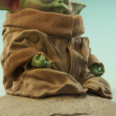 Star Wars The Mandalorian Milestones Statue 1/6 Grogu on Seeing Stone 20cm - Scale Statue - Gentle Giant - Hobby Figures UK