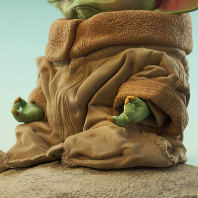 Star Wars The Mandalorian Milestones Statue 1/6 Grogu on Seeing Stone 20cm - Scale Statue - Gentle Giant - Hobby Figures UK