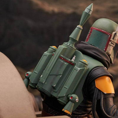 Star Wars: The Mandalorian Premier Collection 1/7 Boba Fett on Throne 24cm - Scale Statue - Gentle Giant - Hobby Figures UK