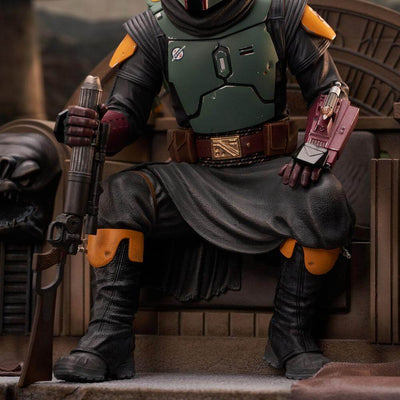 Star Wars: The Mandalorian Premier Collection 1/7 Boba Fett on Throne 24cm - Scale Statue - Gentle Giant - Hobby Figures UK